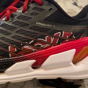 HOKA ONE ONE sz12 Vanquish 3 red white black in EUC!